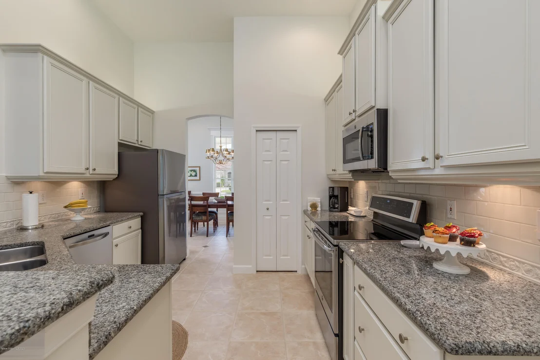Photo of 1660 Canterbury Drive