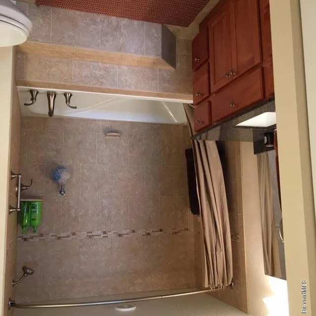 Photo of Unit 404 at 104 Riverside Drive