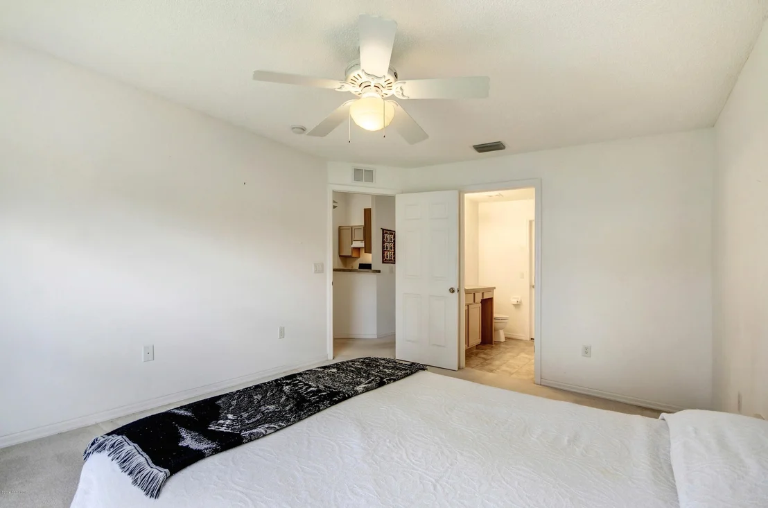 Photo of 1124 Sedgewood Circle