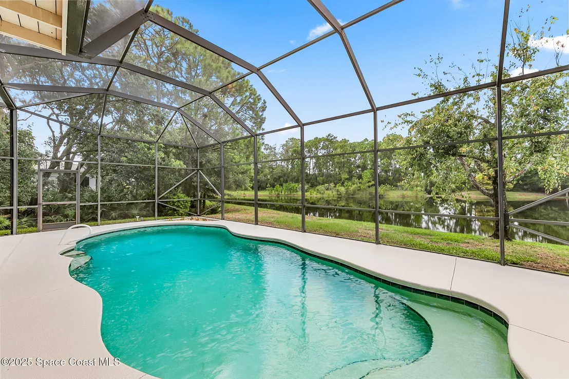 Photo of 853 Suntree Woods Drive