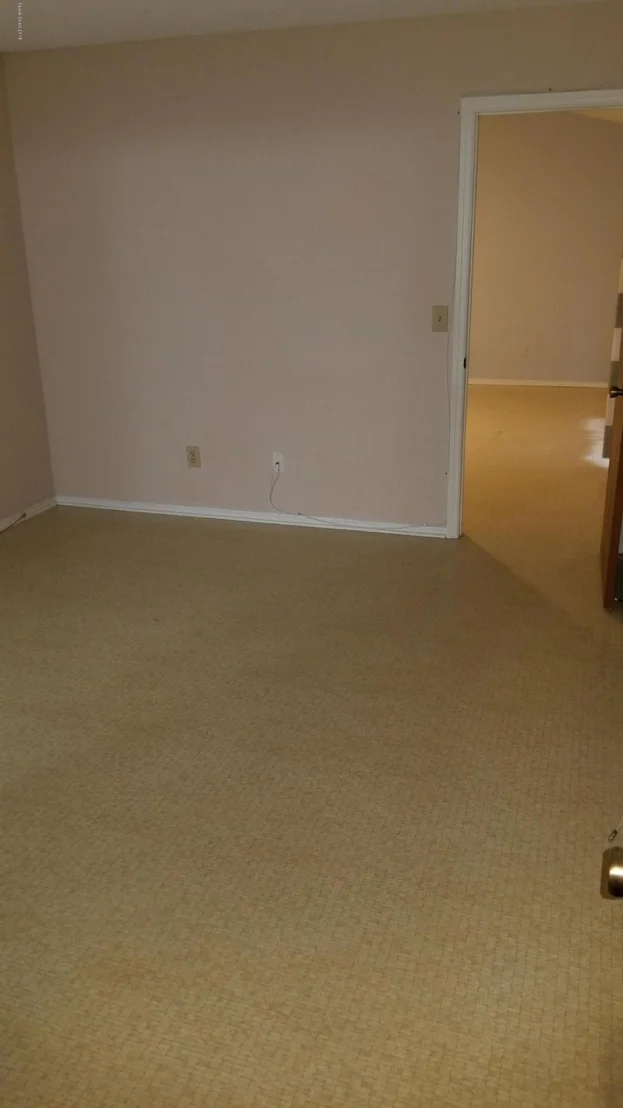 Photo of 4270 Silver Lake Drive