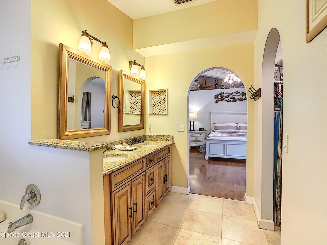 Photo of 4087 Four Lakes Drive