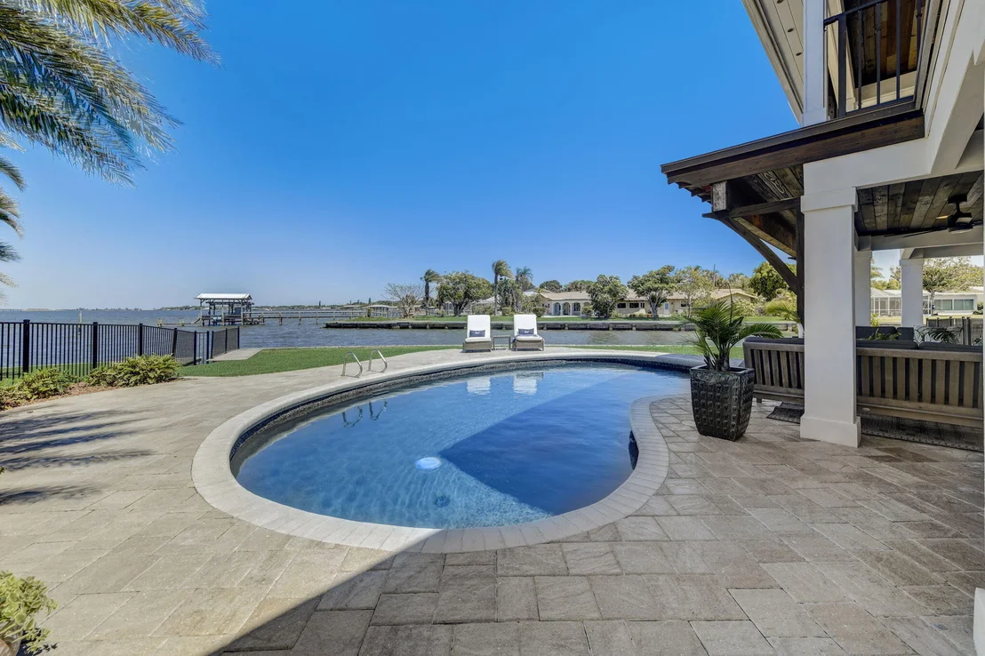 Photo of 451 River View Lane