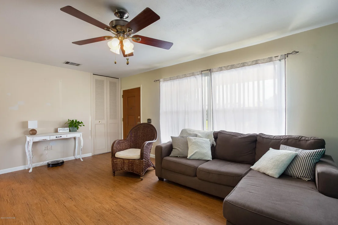 Photo of 1952 W Ixora Drive W