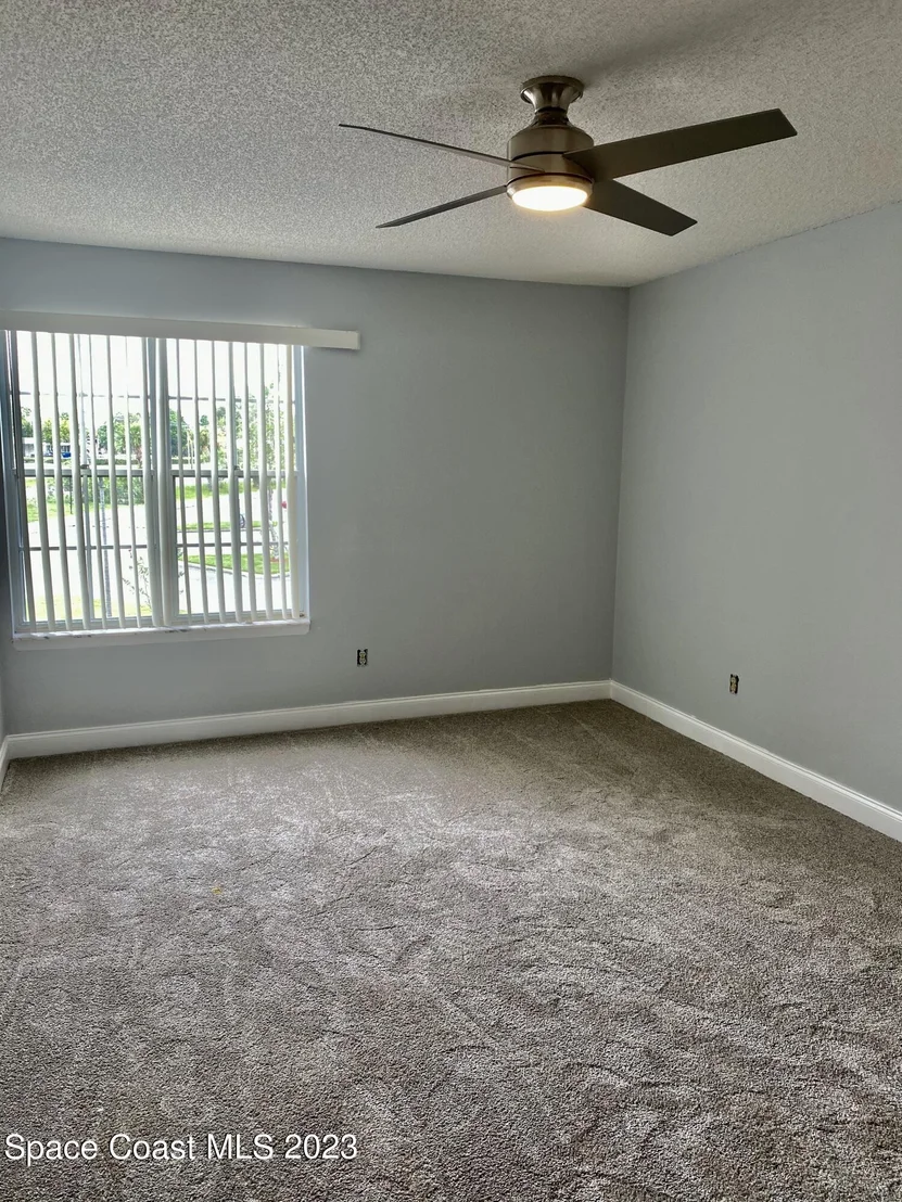 Photo of Unit 206 at 7300 Highway 1