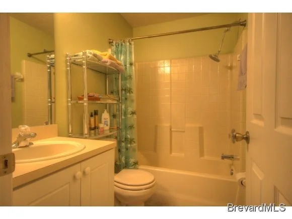 Photo of Unit 104 at 785 Luminary