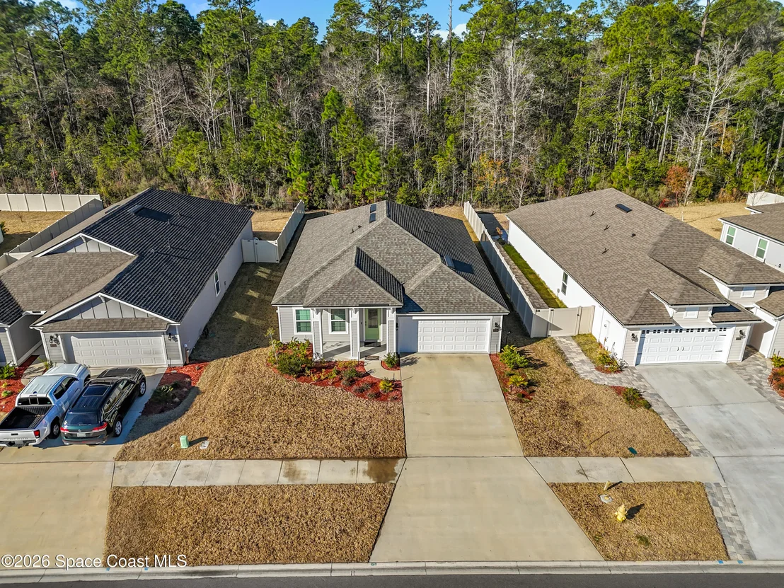 Photo of 65744 Edgewater Drive