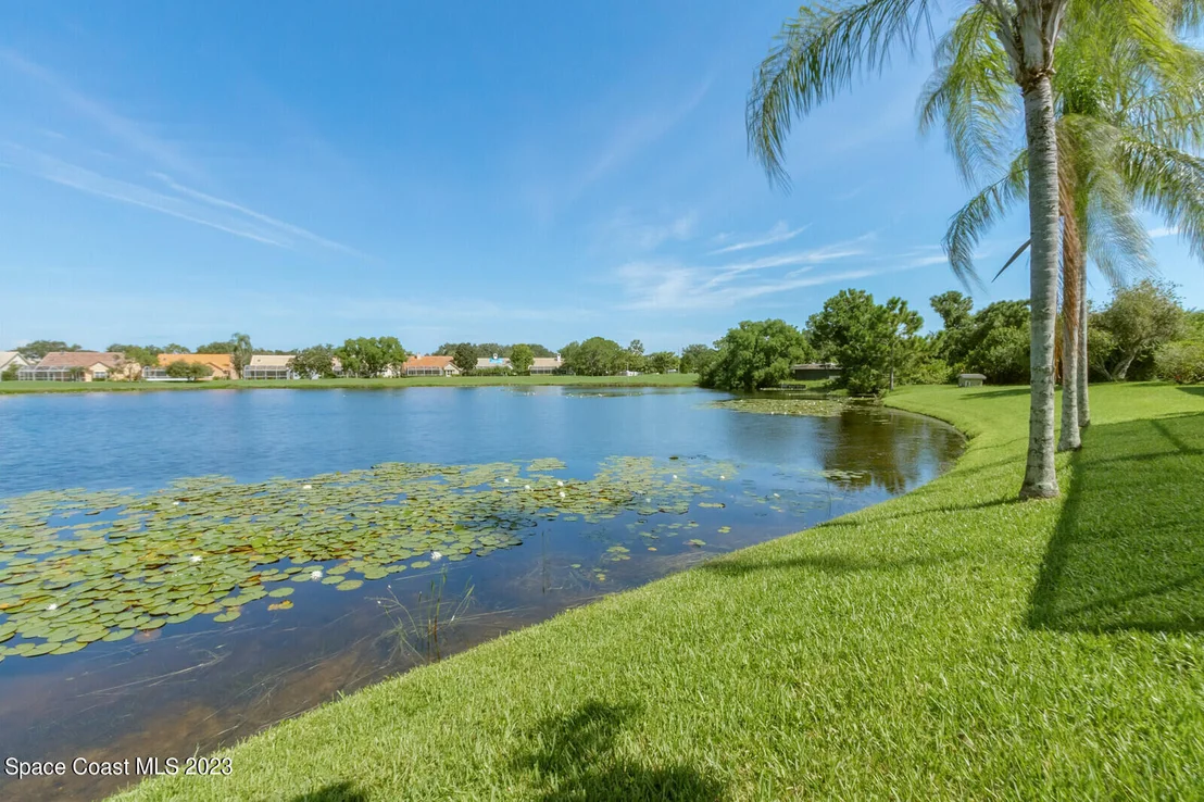 Photo of 986 Somerset Lane