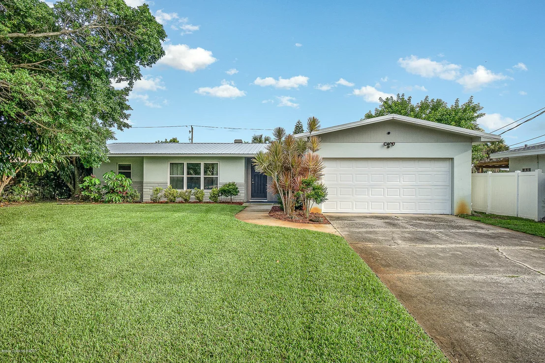Photo of 111 Franklyn Avenue