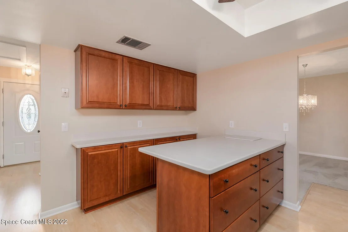 Photo of 856 Westport Drive