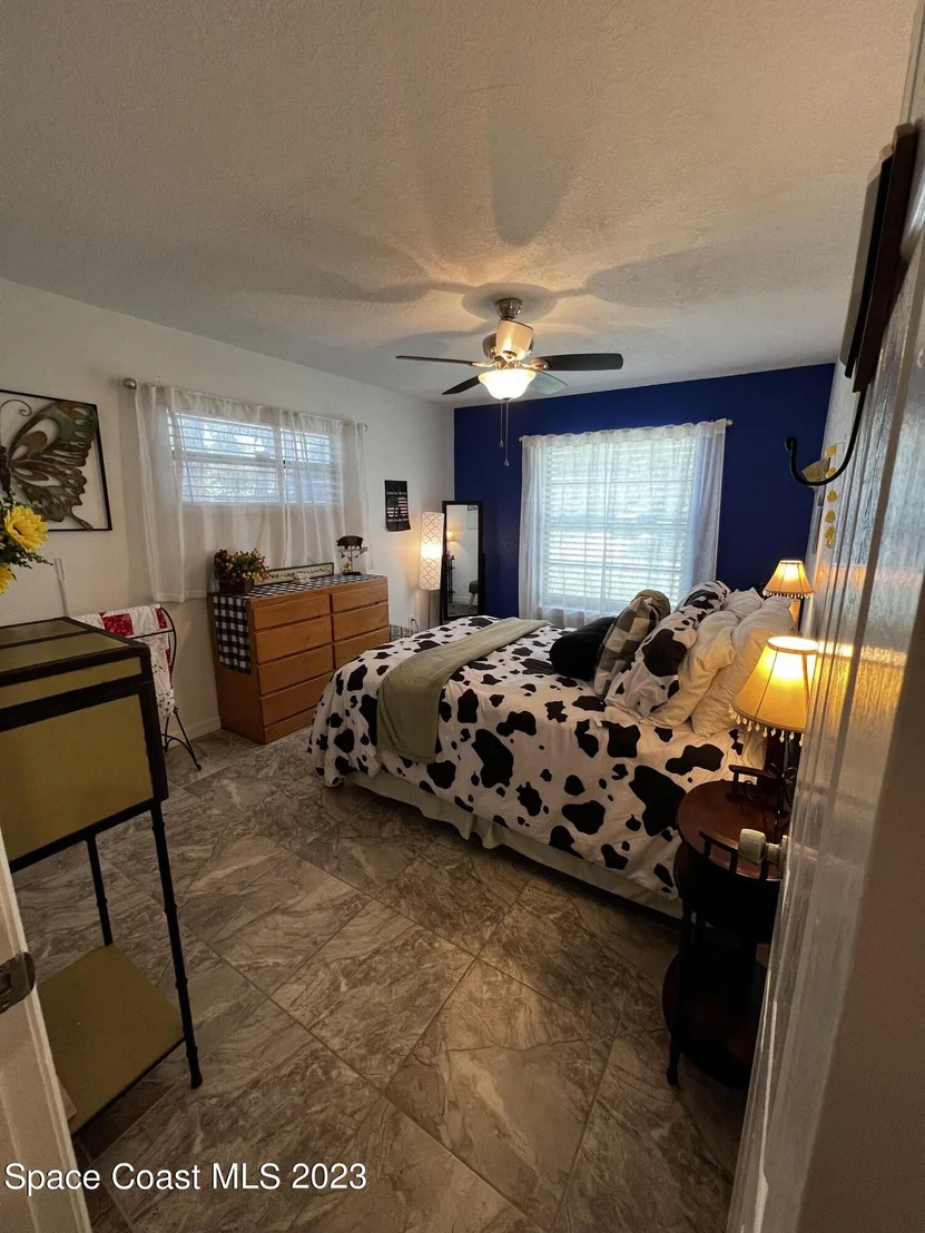 Photo of 5420 Holden Road