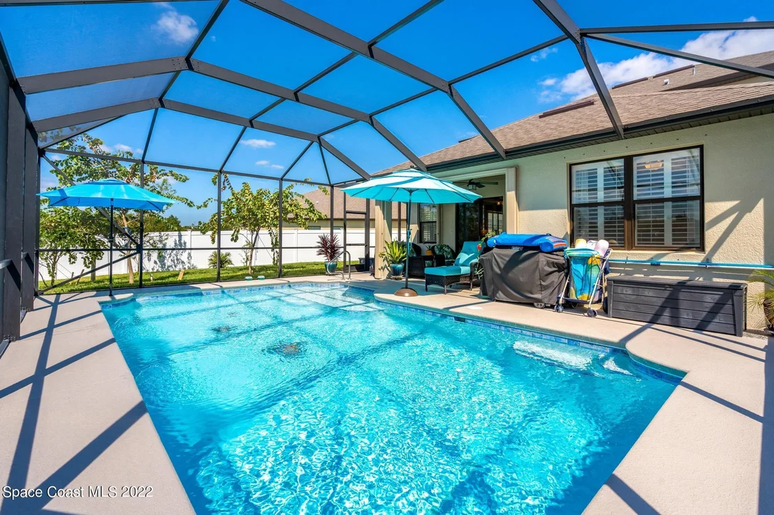 Photo of 982 Peta Way