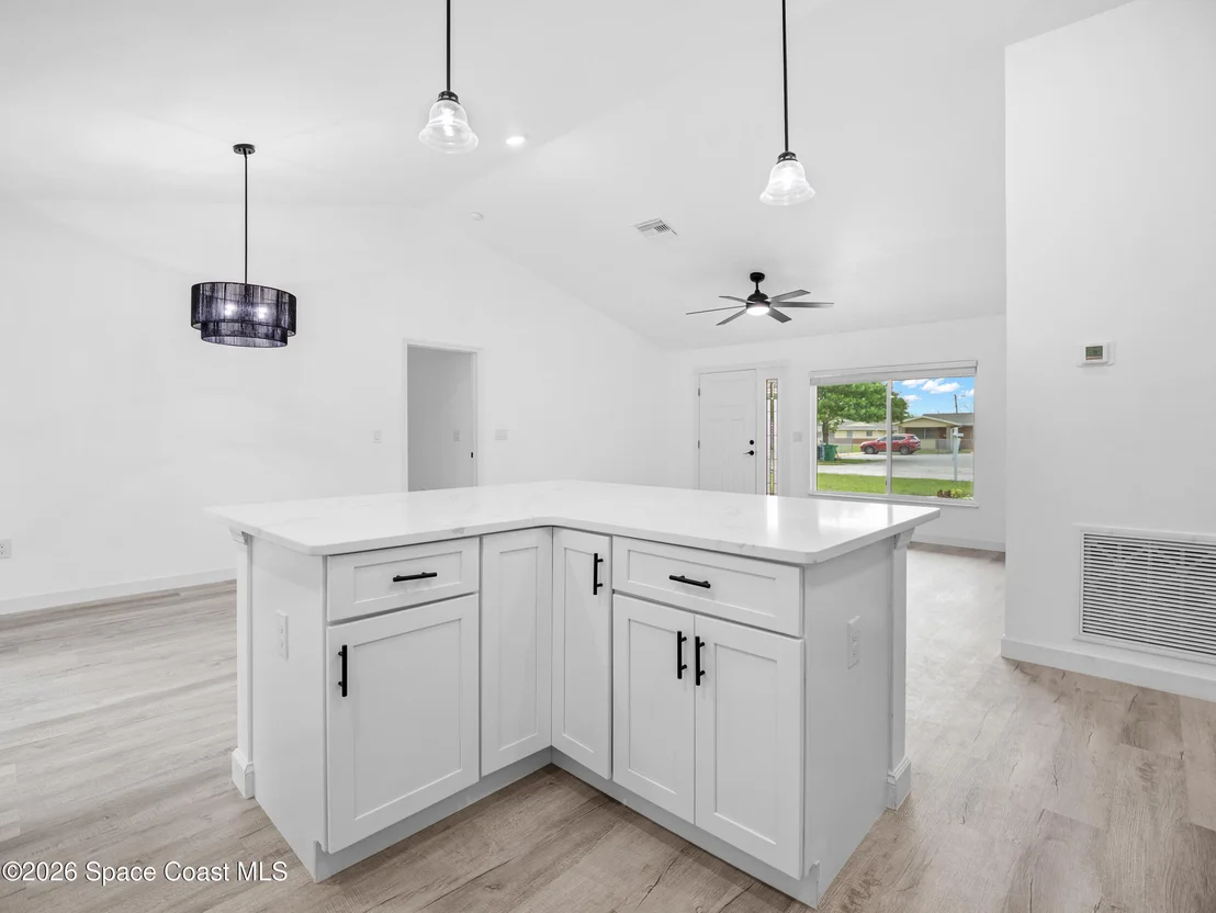 Photo of 2829 Warren Street