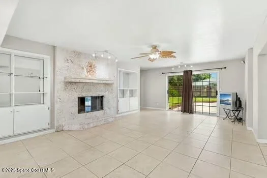 Photo of 933 Waialae Circle NE