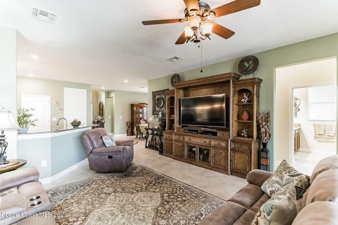 Photo of 3242 Balboa Place