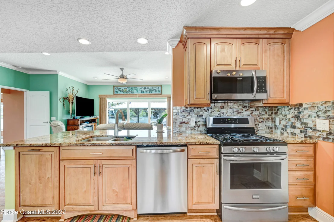 Photo of 414 Thrush Drive