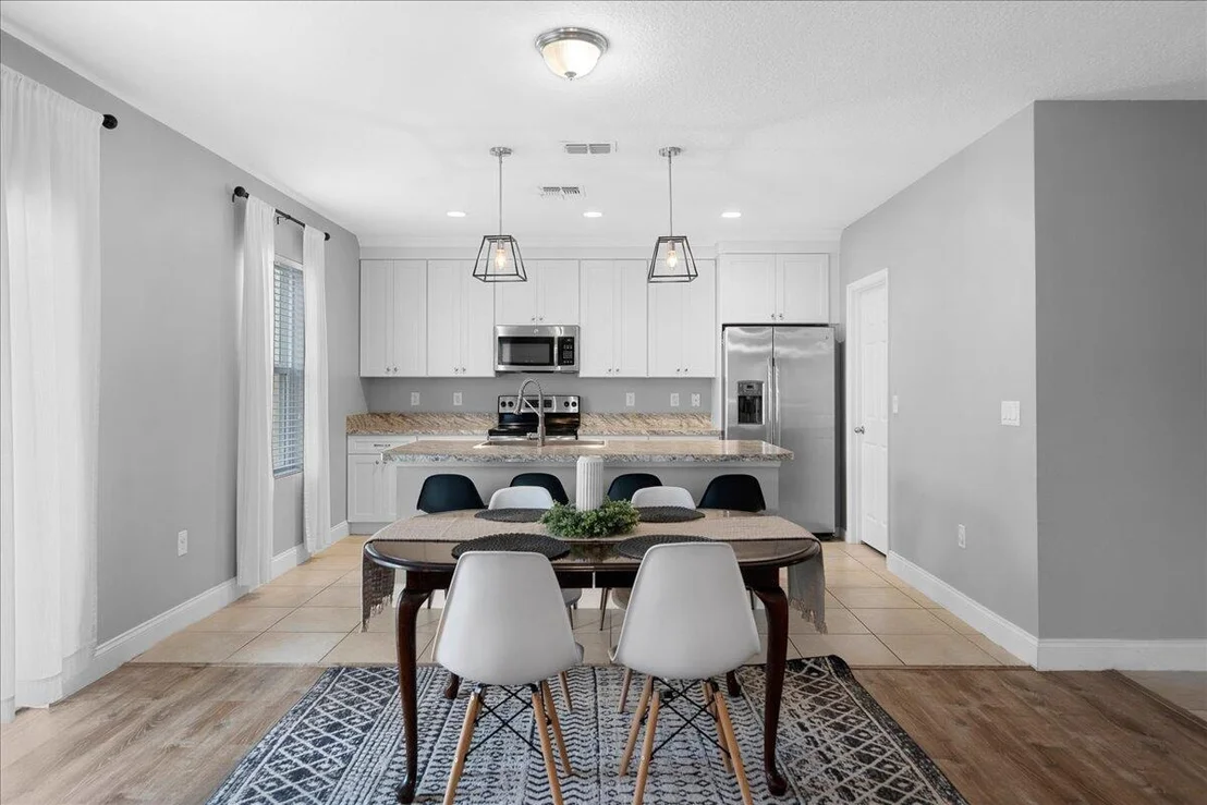 Photo of 2210 Mccormack