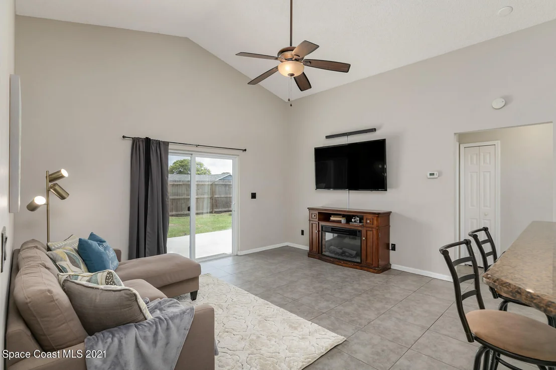 Photo of 1011 Sabal Grove Drive