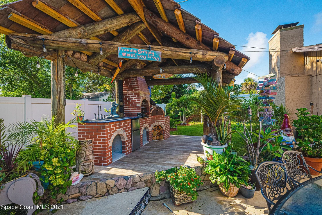 Photo of 1545 Echo Drive