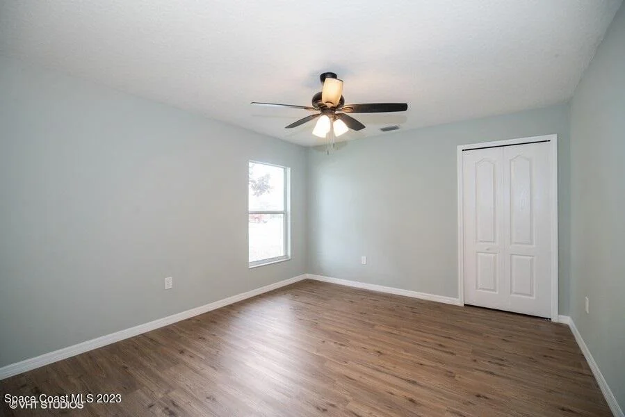 Photo of 943 Pine Creek Circle NE