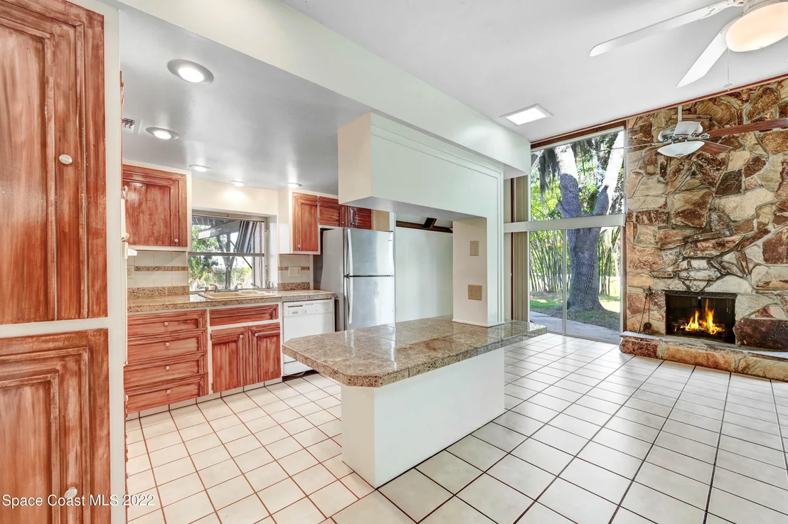 Photo of 555 Amber Lane