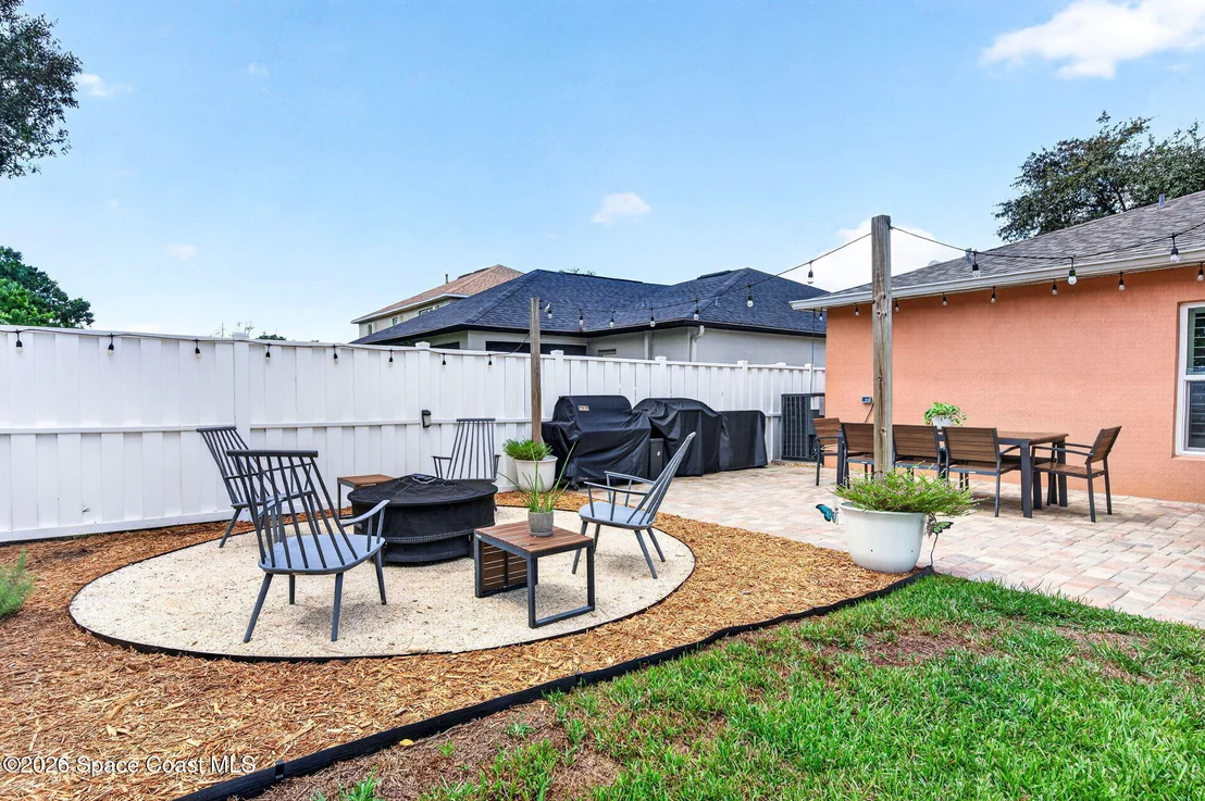Photo of 1716 Vista Lake Circle