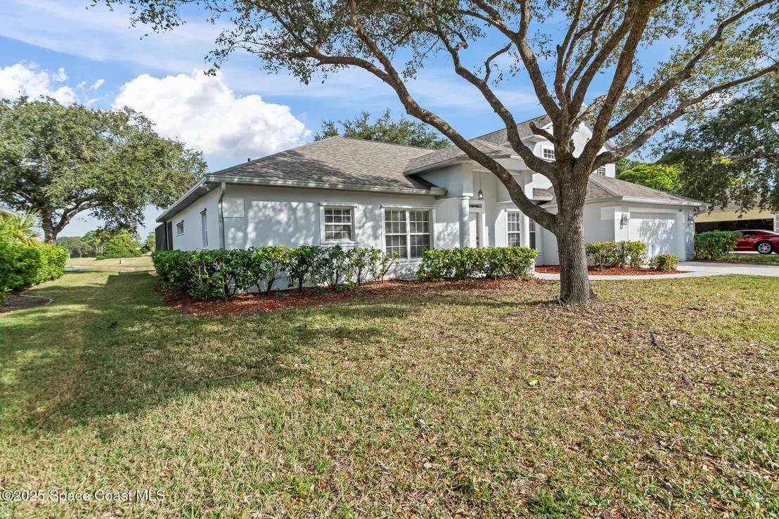 Photo of 1785 Windbrook Drive SE