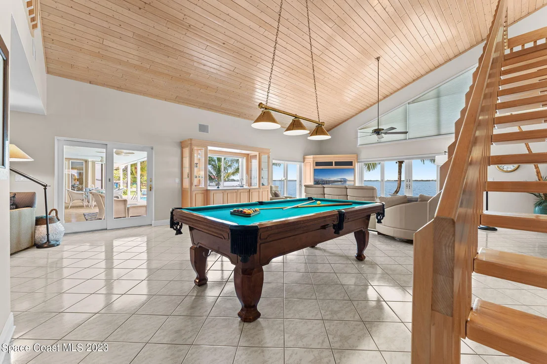 Photo of 751 Malibu Lane