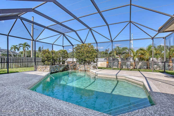 Photo of 821 Peregrine Drive