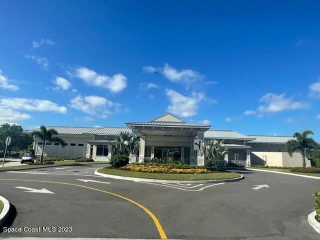Photo of 537 Crystal Lake Drive