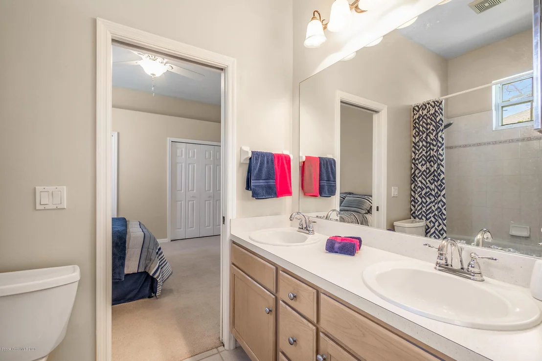 Photo of 978 Wildwood Drive