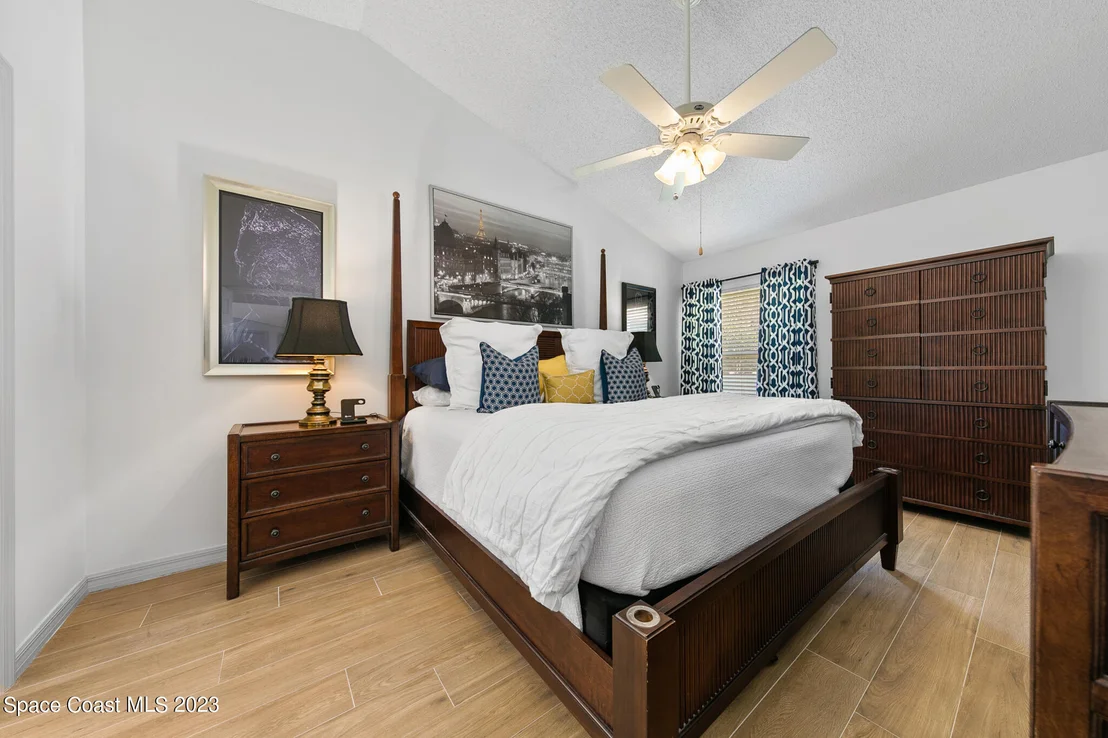 Photo of 969 Tamarind Circle
