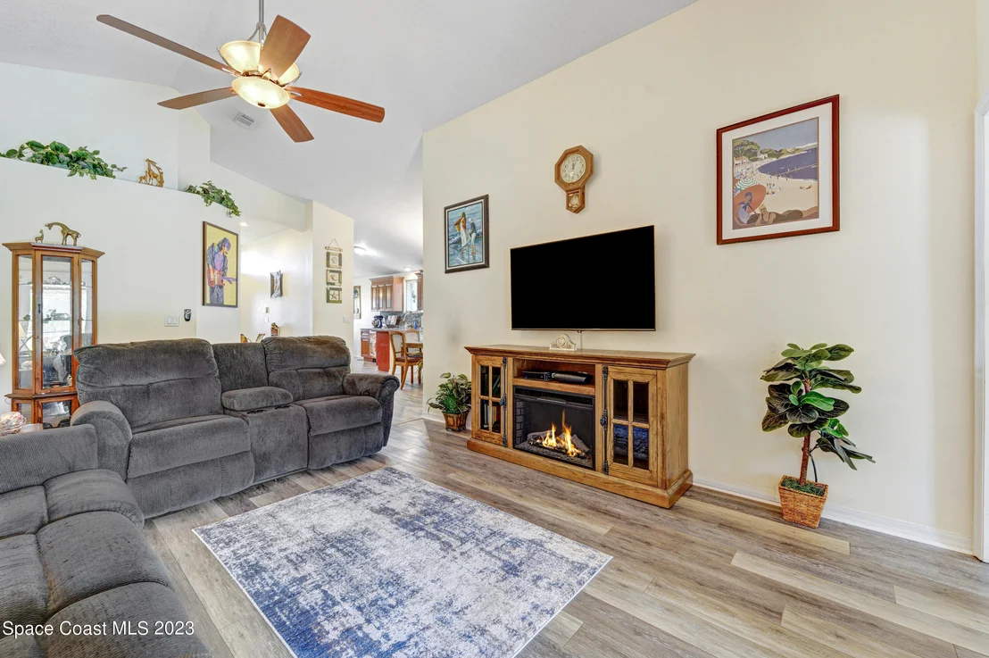 Photo of 2572 Ventura Circle