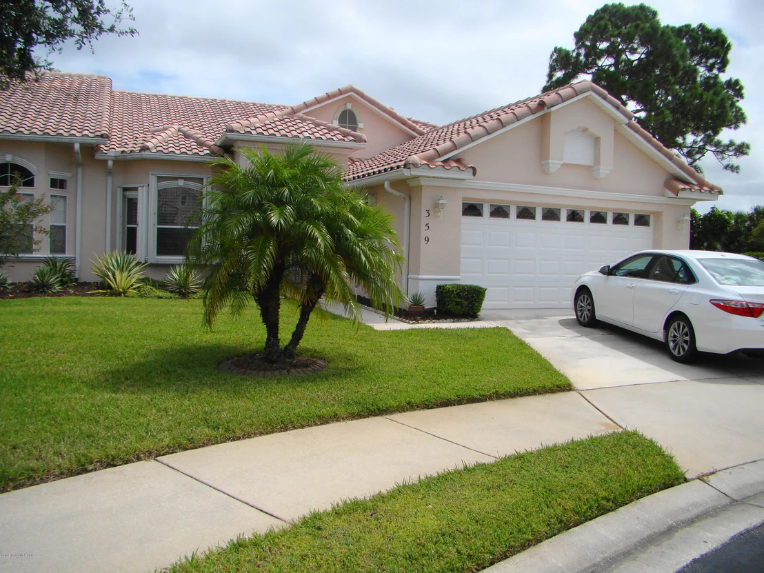 Photo of 359 Renaissance Avenue