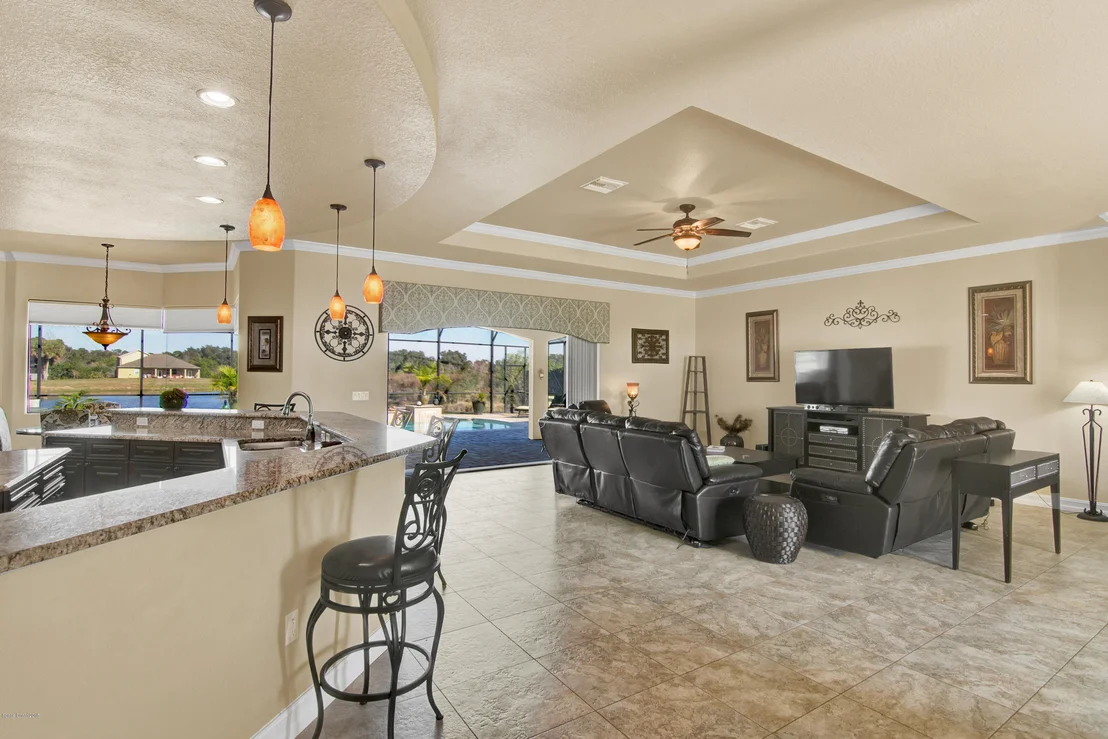 Photo of 6472 Flora Vista Place