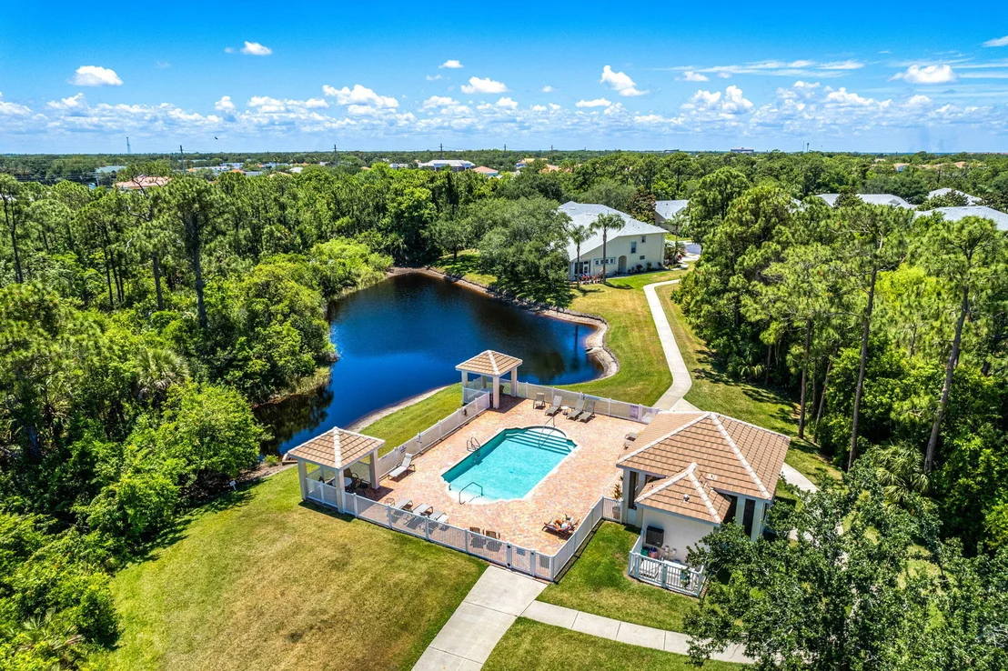 Photo of 1222 Honeybee Lane