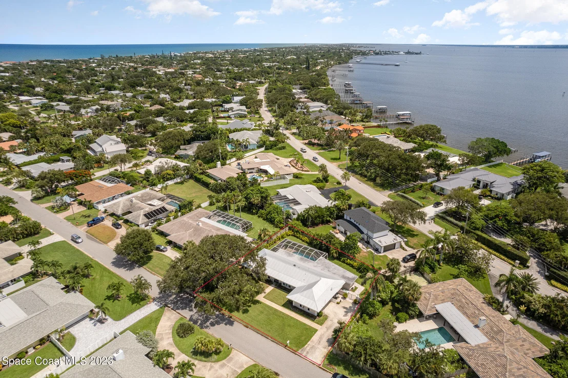Photo of 707 Hibiscus Trail