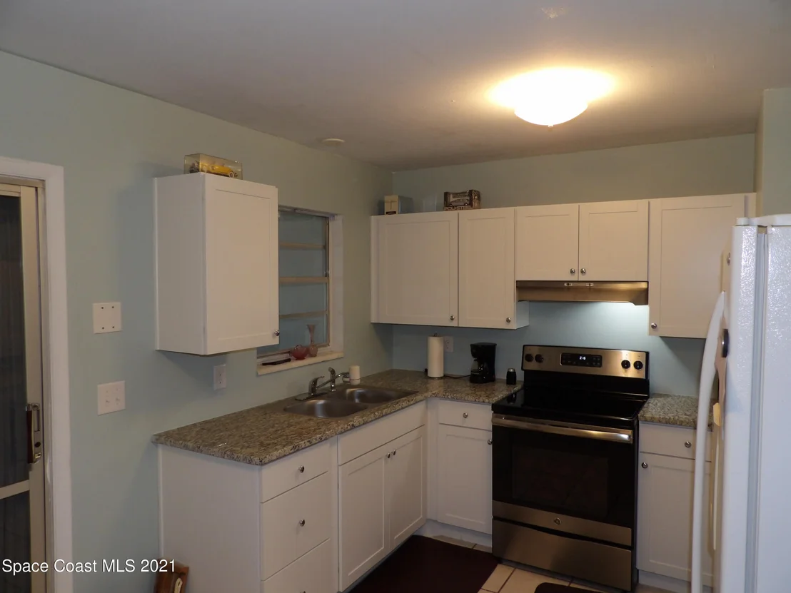Photo of 797 Bianca Drive NE