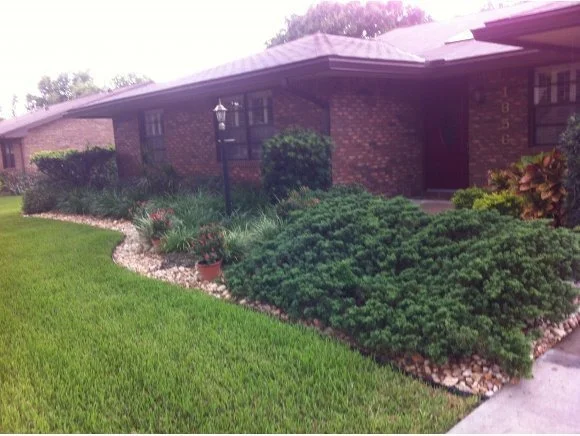 Photo of 1856 Oakwood