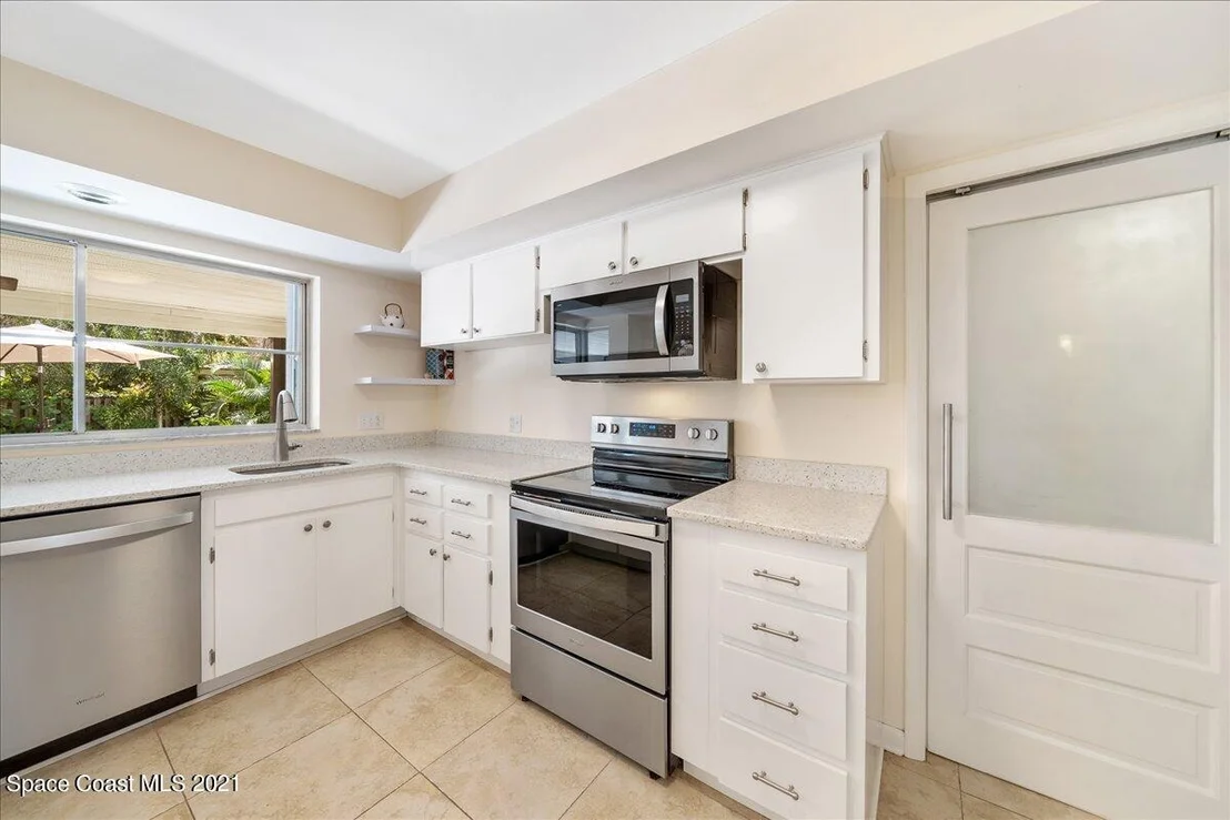 Photo of 585 Bahama Drive