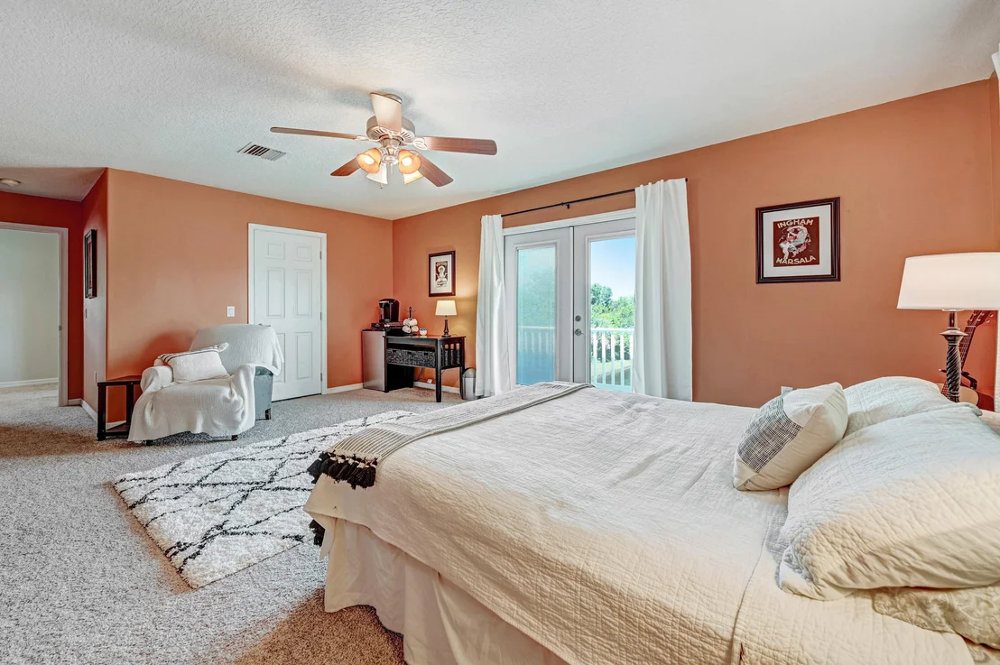 Photo of 120 Oyster Place