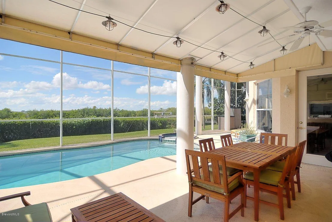 Photo of 334 Lanternback Island Drive