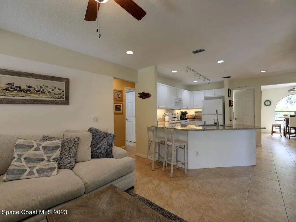 Photo of 9850 Oak
