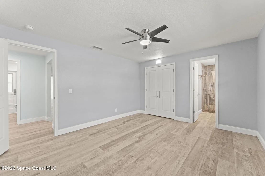 Photo of 398 Grant Avenue