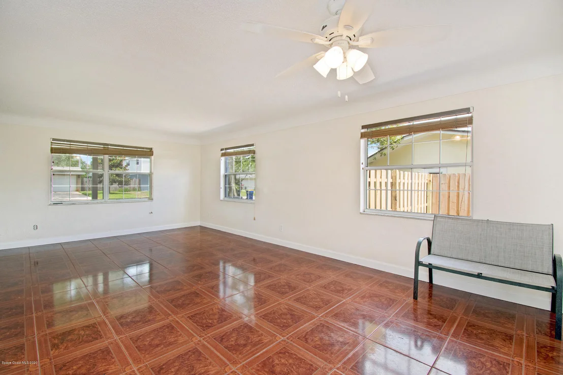 Photo of 1718 Hubbard Drive