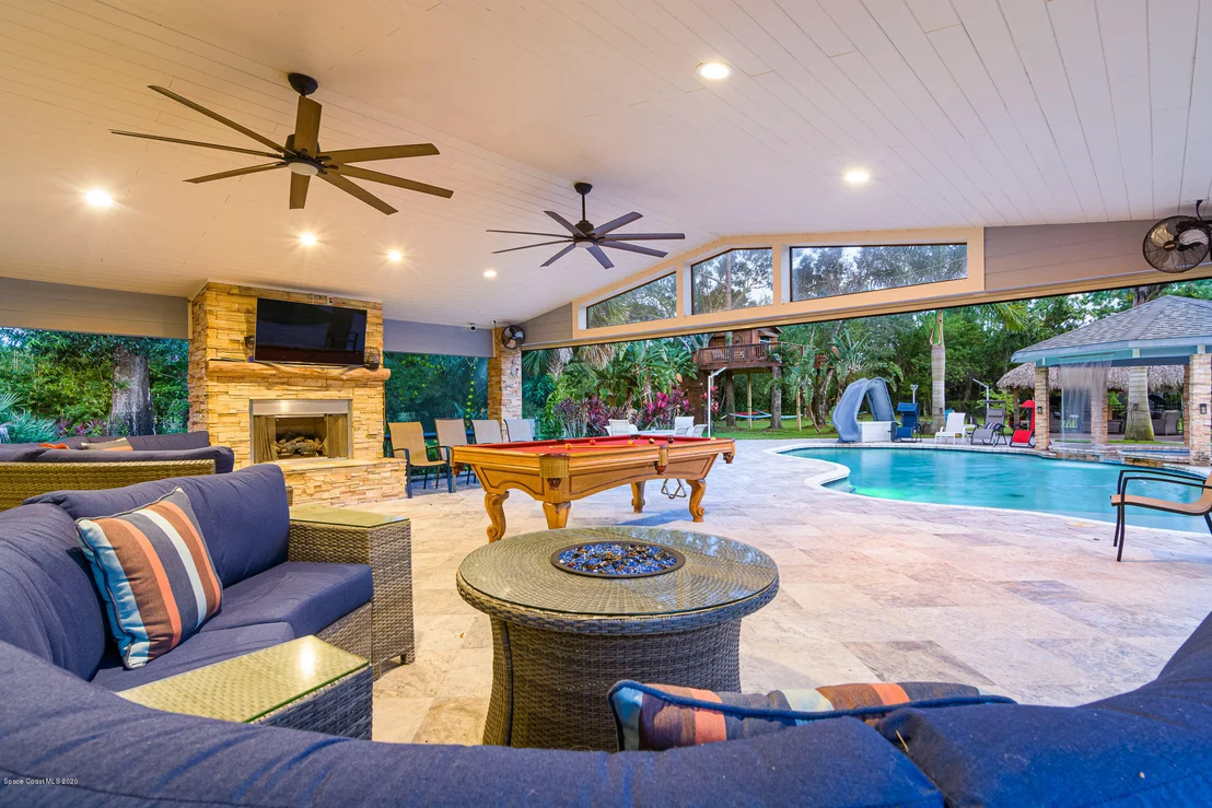 Photo of 4085 Lake Washington Road