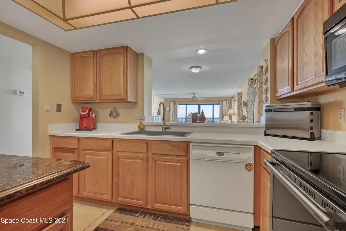Photo of Unit 310 at 995 N Highway A1a