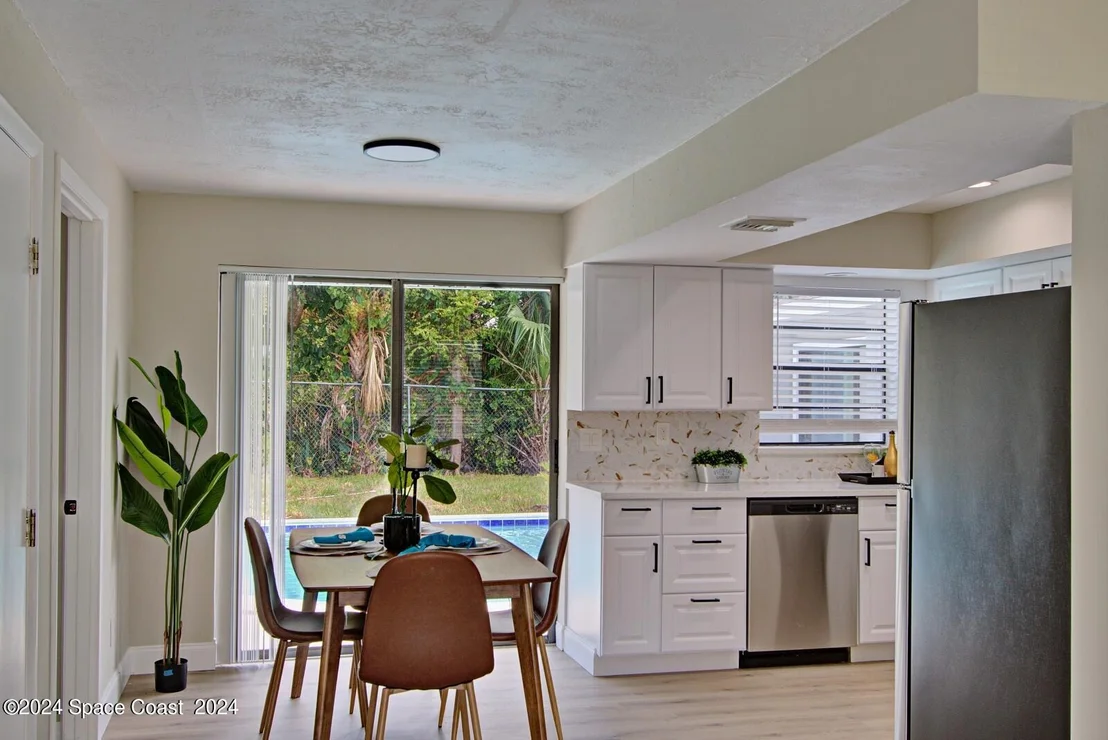 Photo of 1050 Barclay Drive