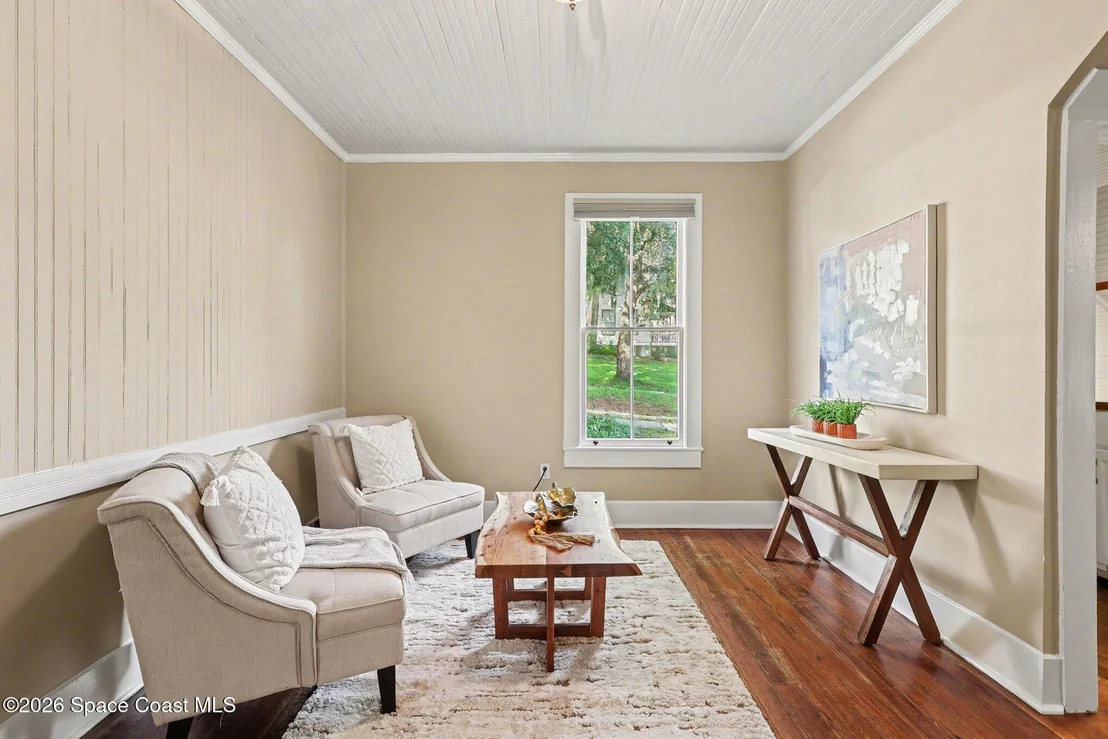 Photo of 35 Barton Avenue