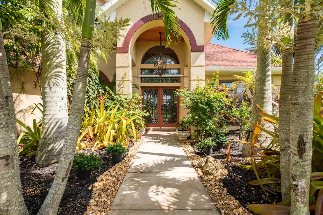 Photo of 1460 Grant Road